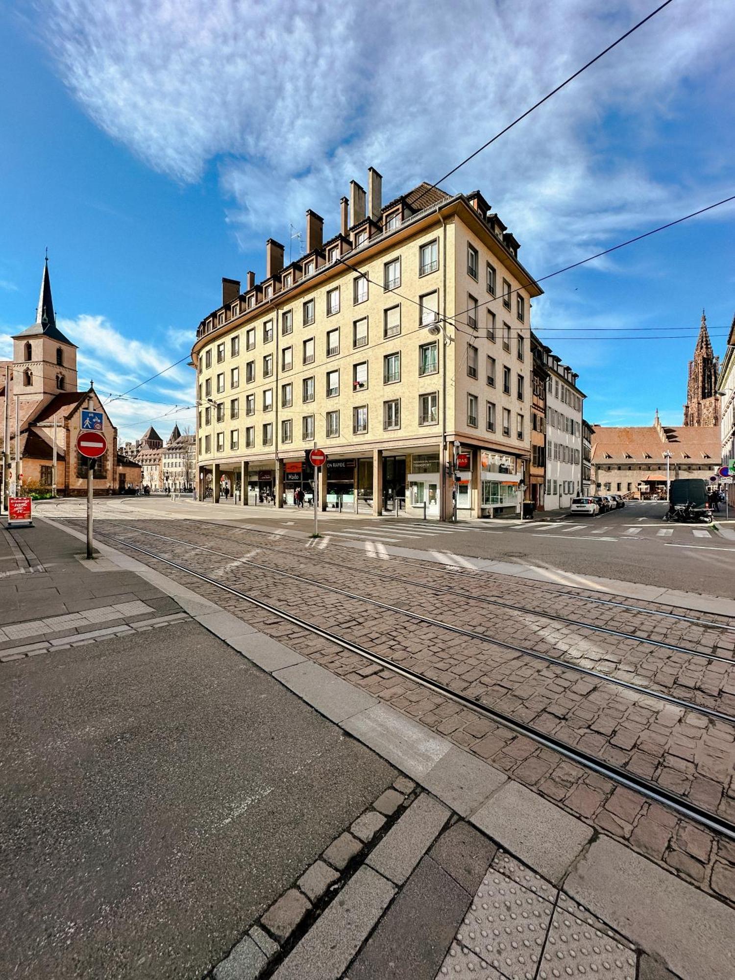 2 Pieces Cathedrale Proche Des Quais Strasbourg Appartement Buitenkant foto